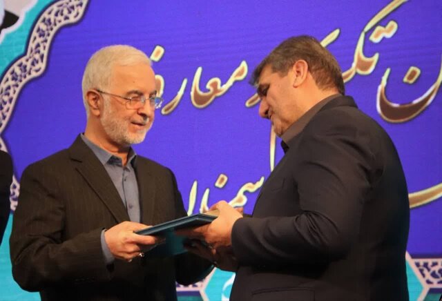 مردمی چشمبه راه و استانداری که در روز تولدش معارفه شد