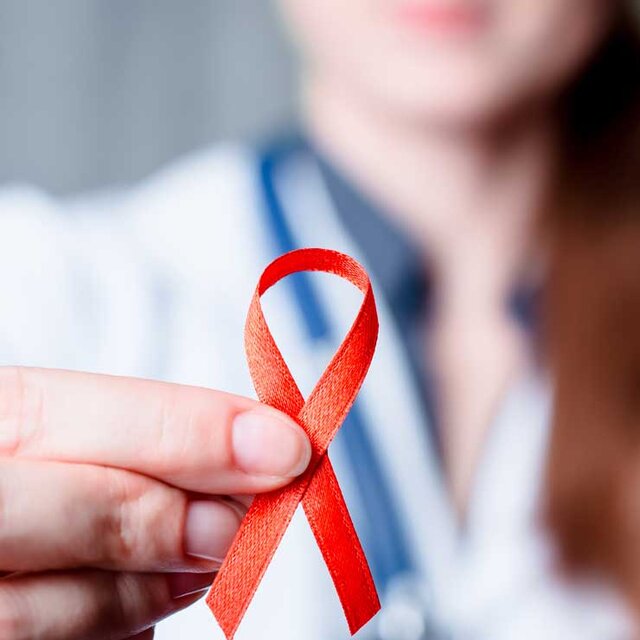 شناسایی ۲۲۰ یزدی مبتلا به HIV/لزوم حمایت از بیماران با رفع انگ و تبعیض در جامعه شناسایی ۲۲۰ یزدی مبتلا به HIV/لزوم حمایت از بیماران با رفع انگ و تبعیض در جامعه