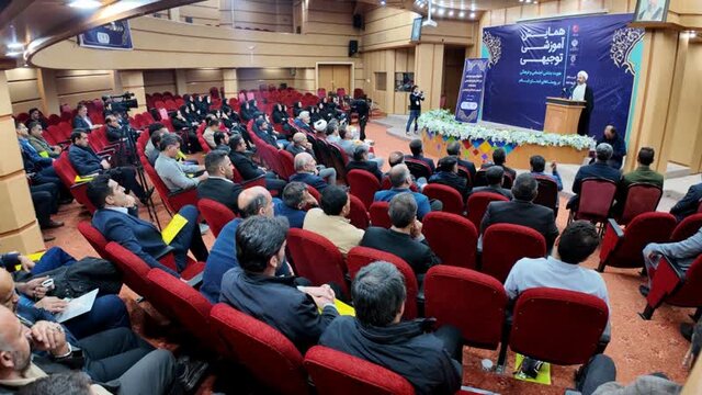 دهیاران به مسایل فرهنگی و اجتماعی روستاها توجه بیشتری داشته باشند دهیاران به مسایل فرهنگی و اجتماعی روستاها توجه بیشتری داشته باشند