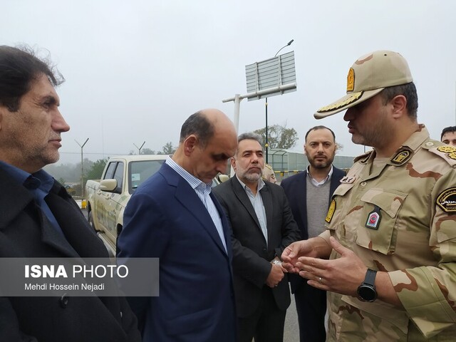 بازدید استاندار گیلان از پل مرزی اتومبیلروی آستارای ایران و جمهوری آذربایجان