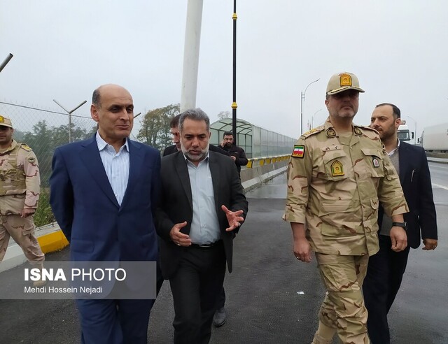 بازدید استاندار گیلان از پل مرزی اتومبیلروی آستارای ایران و جمهوری آذربایجان