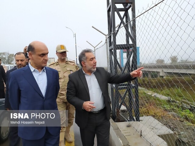 بازدید استاندار گیلان از پل مرزی اتومبیلروی آستارای ایران و جمهوری آذربایجان