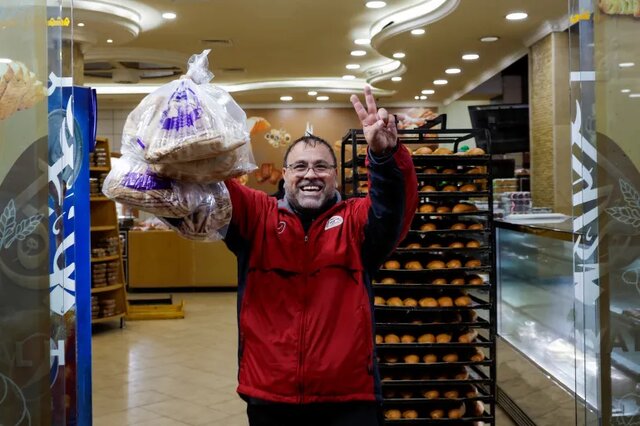 جشن لبنانیها با اجرایی شدن آتشبس/ آمادگی ارتش لبنان برای استقرار در جنوب