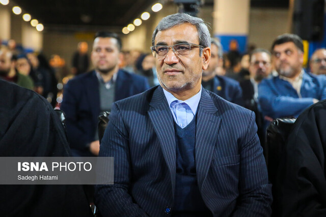 عکس از آرشیو است برای کاهش ترافیک، اولویت با تامین زیرساختها و وسایل حمل و نقل عمومی است