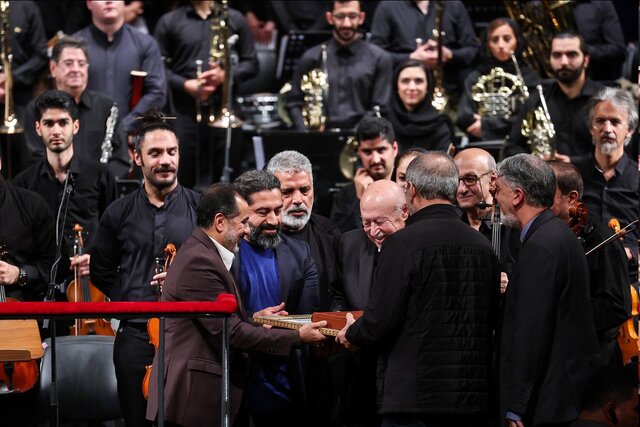 تجلیل پزشکیان از استاد فخرالدینی تجلیل پزشکیان از استاد فخرالدینی