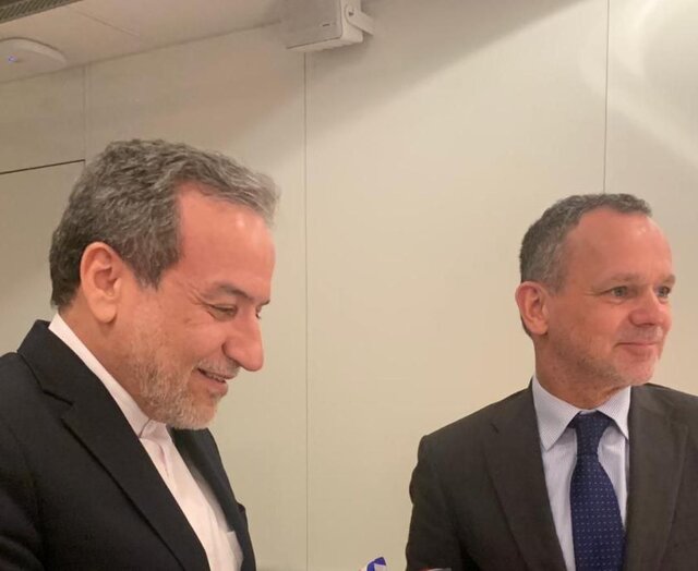 رایزنی عراقچی با همتای هلندی خود در آمستردام رایزنی عراقچی با همتای هلندی خود در آمستردام