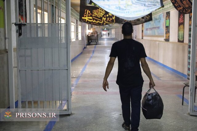 آزادی ۸ زندانی زندان تهران بزرگ آزادی ۸ زندانی زندان تهران بزرگ