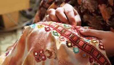 بانوان هنرمند سیستان و بلوچستانی ۲ نشان برتر کشوری را از آن خود کردند بانوان هنرمند سیستان و بلوچستانی ۲ نشان برتر کشوری را از آن خود کردند