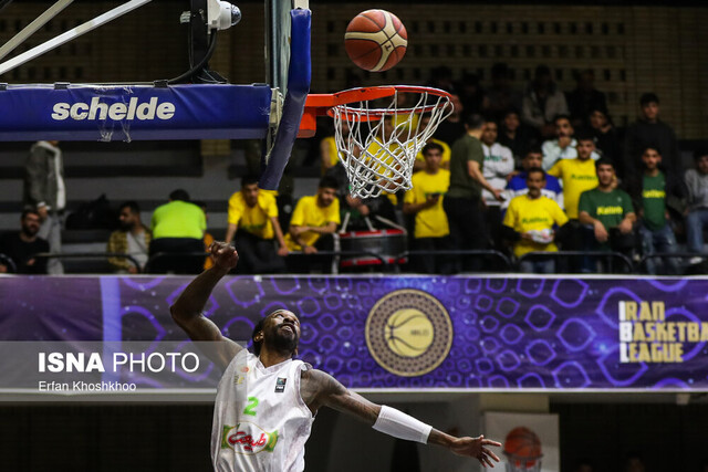 عکس آرشیوی است ادامه صدرنشینی طبیعت با پیروزی در جدال مدعیان لیگ برتر بسکتبال