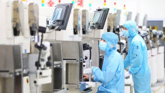 پکن: از خودمان دربرابر قلدری اقتصادی آمریکا دفاع میکنیم پکن: از خودمان دربرابر قلدری اقتصادی آمریکا دفاع میکنیم