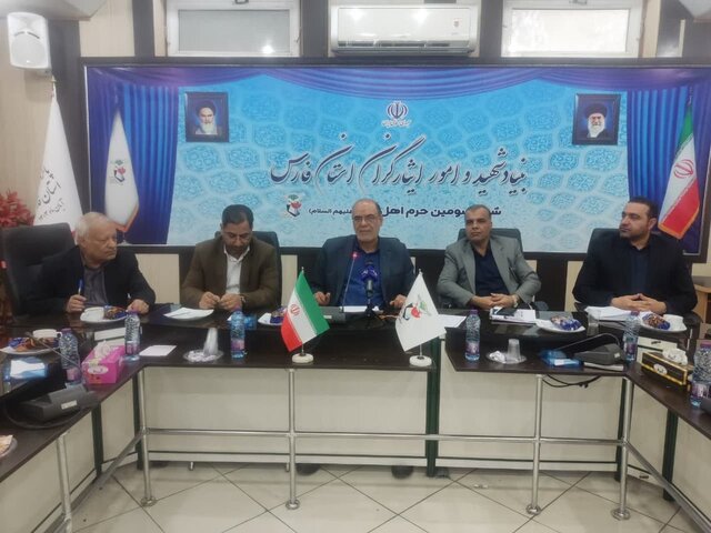 زنگ صبحگاه مدارس فارس به یاد سومین شهید محراب نواخته میشود زنگ صبحگاه مدارس فارس به یاد سومین شهید محراب نواخته میشود