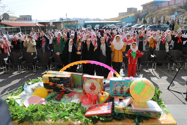 کمک دانشآموزان همدانی به کودکان غزه