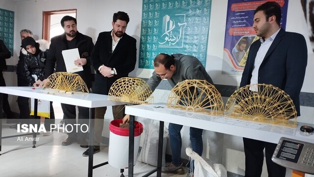 برگزاری مسابقه دانشجویی سازههای ماکارونی در اردبیل