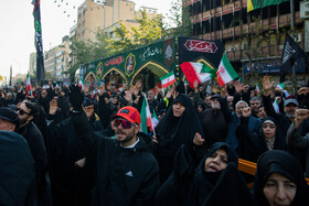 تشییع پیکرهای ۱۰۰ شهید گمنام از مقابل دانشگاه تهران