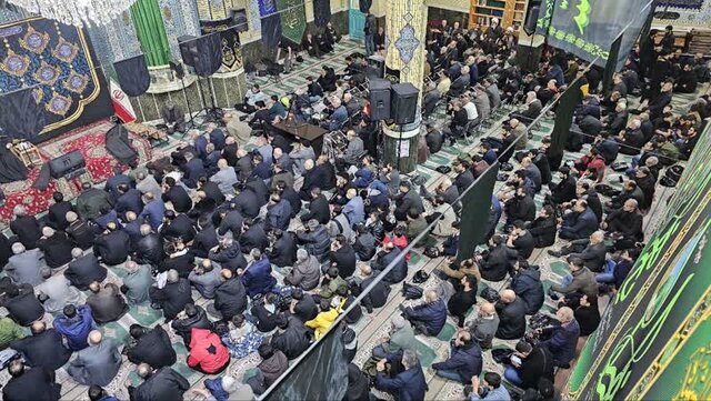 مراسم شام غریبان حضرت زهرا (س) در مصلی صاحبالزمان ورامین برگزار شد