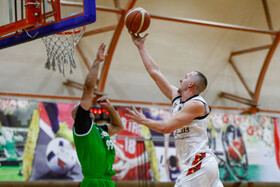 دیدار تیم های بسکتبال اصفهان ذوب آهن و گلنور