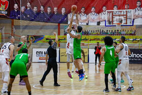 دیدار تیم های بسکتبال اصفهان ذوب آهن و گلنور