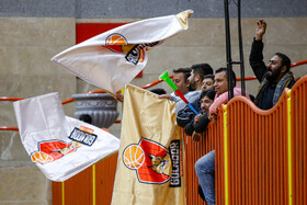 تماشاگران دیدار تیم های بسکتبال اصفهان ذوب آهن و گلنور