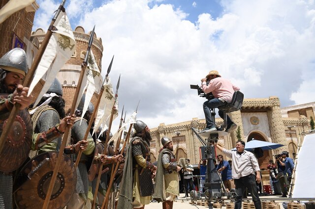 نمایی از سریال سلمان فارسی وقت آن است با سریالهایمان ایران را روایت کنیم