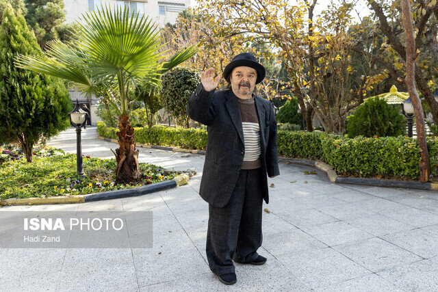 عکس مربوط به روز ۱۲ آذرماه و جشن تولد هنرمندان پیشکسوت است اسدالله یکتا در بیمارستان بستری شد