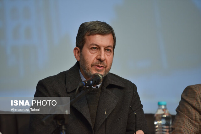 گفتوگوی صریح دانشجویان با استاندار اصفهان