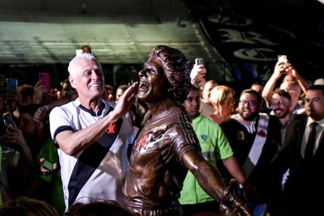 فوتبالیستهای ۵۰۰ گله