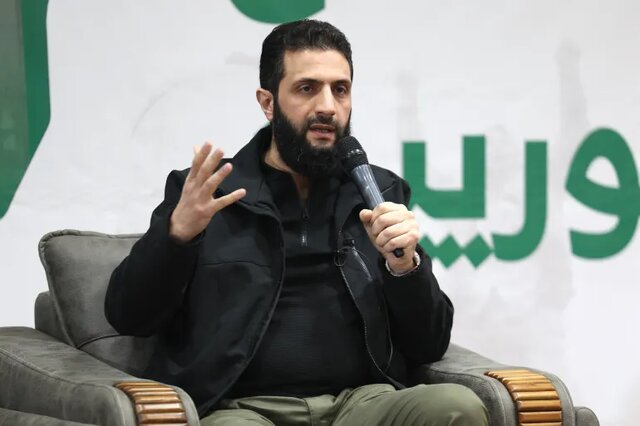 احمد الشرع: مسؤولان شکنجه مردم سوریه را مورد بازخواست قرار میدهیم احمد الشرع: مسؤولان شکنجه مردم سوریه را مورد بازخواست قرار میدهیم