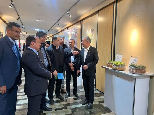 نمایشگاه توانمندیهای کشاورزی جنوب کرمان در مجلس برپا شد