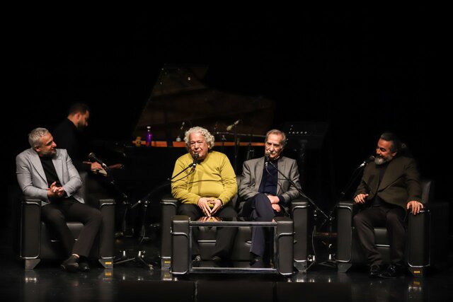 پرواز همای: ساخت برخی آلبومها مثل پوشیدن لباس اسپرت است!