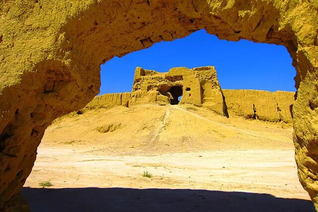 دوره آموزشی تفسیر محوطههای تاریخی در دامغان برگزار میشود دوره آموزشی تفسیر محوطههای تاریخی در دامغان برگزار میشود