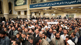 دیدار هزاران نفر از اقشار مختلف مردم با رهبر انقلاب