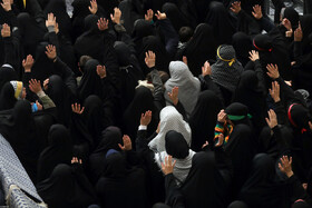 دیدار هزاران نفر از اقشار مختلف مردم با رهبر انقلاب