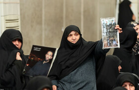 دیدار هزاران نفر از اقشار مختلف مردم با رهبر انقلاب