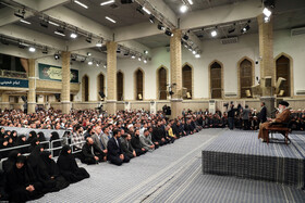 دیدار هزاران نفر از اقشار مختلف مردم با رهبر انقلاب