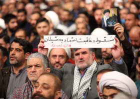 دیدار هزاران نفر از اقشار مختلف مردم با رهبر انقلاب