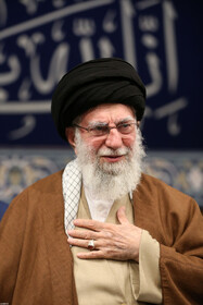 دیدار هزاران نفر از اقشار مختلف مردم با رهبر انقلاب