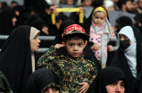 دیدار هزاران نفر از اقشار مختلف مردم با رهبر انقلاب