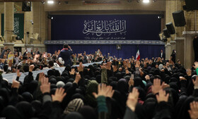 دیدار هزاران نفر از اقشار مختلف مردم با رهبر انقلاب