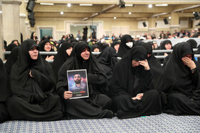 دیدار هزاران نفر از اقشار مختلف مردم با رهبر انقلاب