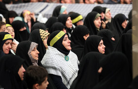 دیدار هزاران نفر از اقشار مختلف مردم با رهبر انقلاب