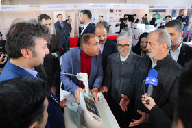 بازدید رییس جمهور از نمایشگاه دستاوردهای فناوری و تجهیزات ایرانساخت