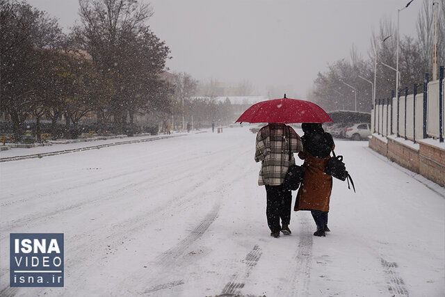 ویدیو/ جامه سپید برف پاییزی بر تن اردبیل ویدیو/ جامه سپید برف پاییزی بر تن اردبیل