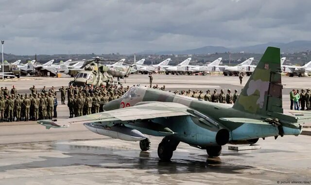 جنگنده روسی در سوریه روسیه ادوات نظامی خود در سوریه را برای انتقال آماده میکند