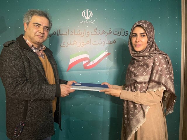 اتابک نادری سرپرست اداره کل هنرهای نمایشی شد اتابک نادری سرپرست اداره کل هنرهای نمایشی شد