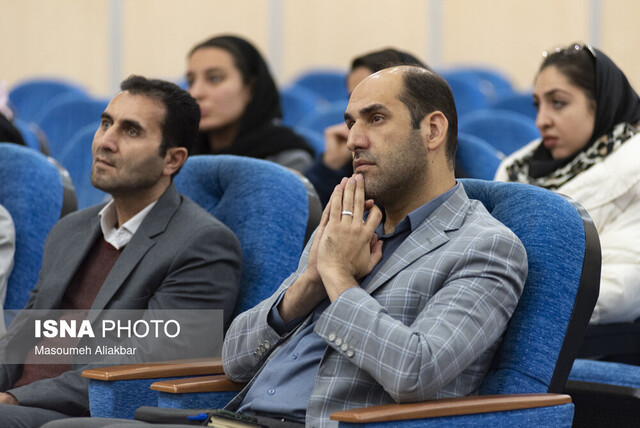 اخلاق‌مداری بزرگ‌ترین دستاورد کرسی‌های آزاداندیشی است