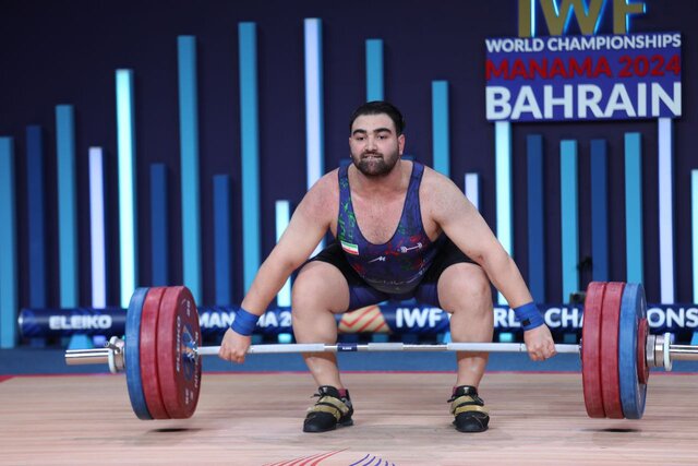 ویدیو/تلاش پایدار برای مهار وزنه ۱۷۱ کیلوگرم قهرمانی جهان ویدیو/تلاش پایدار برای مهار وزنه ۱۷۱ کیلوگرم قهرمانی جهان