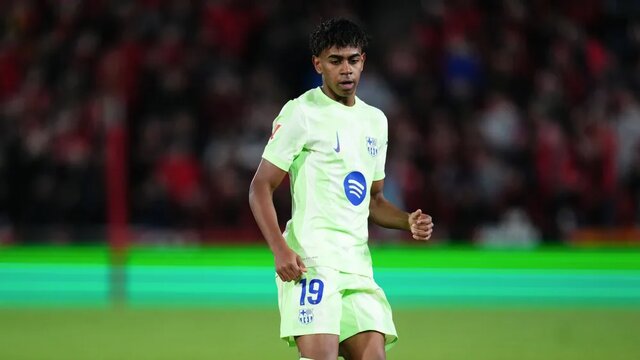 یامال برترین بازیکن جوان سال ۲۰۲۴ یامال برترین بازیکن جوان سال ۲۰۲۴