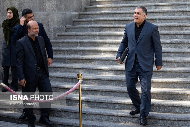 درخواست دولت درباره «عفاف و حجاب»/انجام متناسبسازی حقوق بازنشستگان از ماه جاری