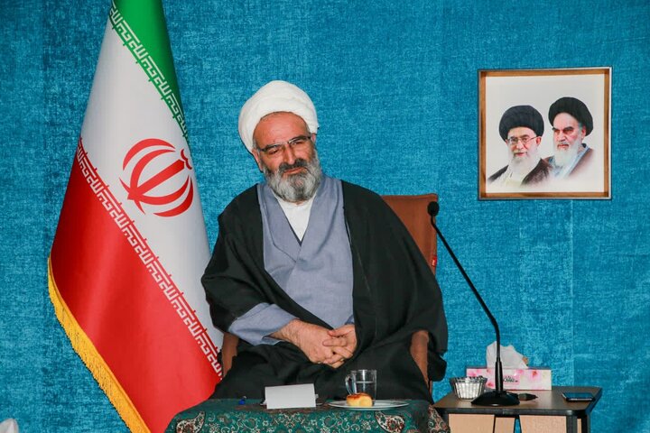 لزوم ریشهکنی کامل بیسوادی در سمنان لزوم ریشهکنی کامل بیسوادی در سمنان