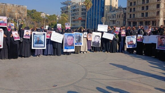 تظاهرات علیه الجولانی در حلب اعتراضات در ادلب و حلب سوریه علیه تحریر الشام